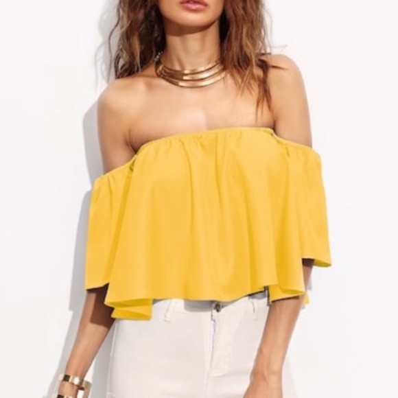 Tops - ♡ off shoulder summer vibe crop top ♡